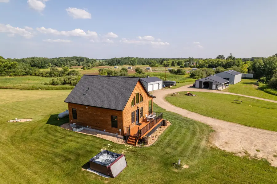 39057 Variolite Street Nw, Dalbo, MN 55017 - Image #2