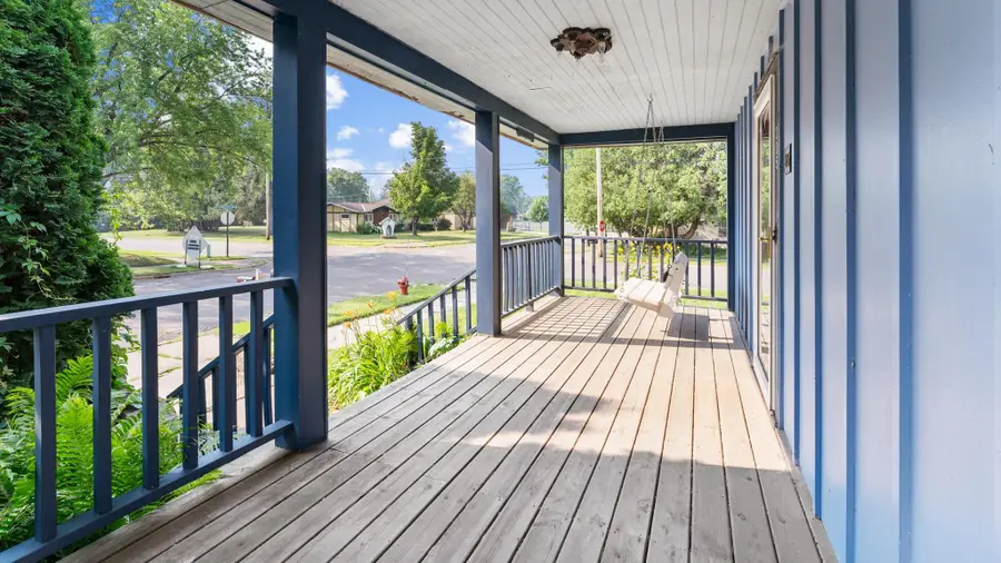 205 Commercial Avenue N, Sandstone, MN 55072 - Image #2