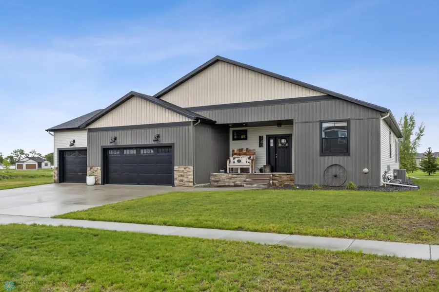 140 Annie's Way, Mapleton, ND 58059 - Image #2
