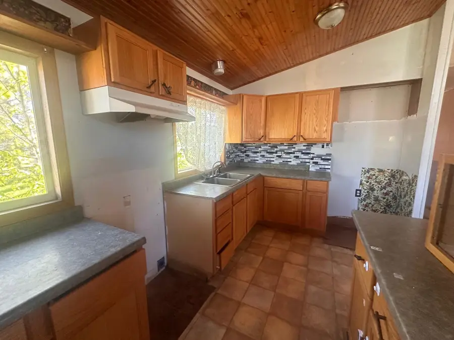 28 Cypress Boulevard, Babbitt, MN 55706 - Image #3