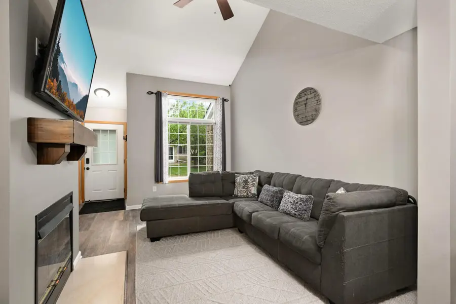 15357 Greenhaven Lane #102, Burnsville, MN 55306 - #3