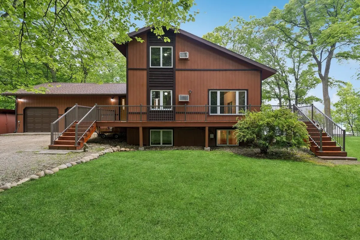 6844 140th Avenue Ne, Spicer, MN 56288 - Image #1