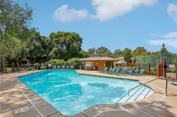 3720 Independence Avenue S #52, Saint Louis Park, MN 55426