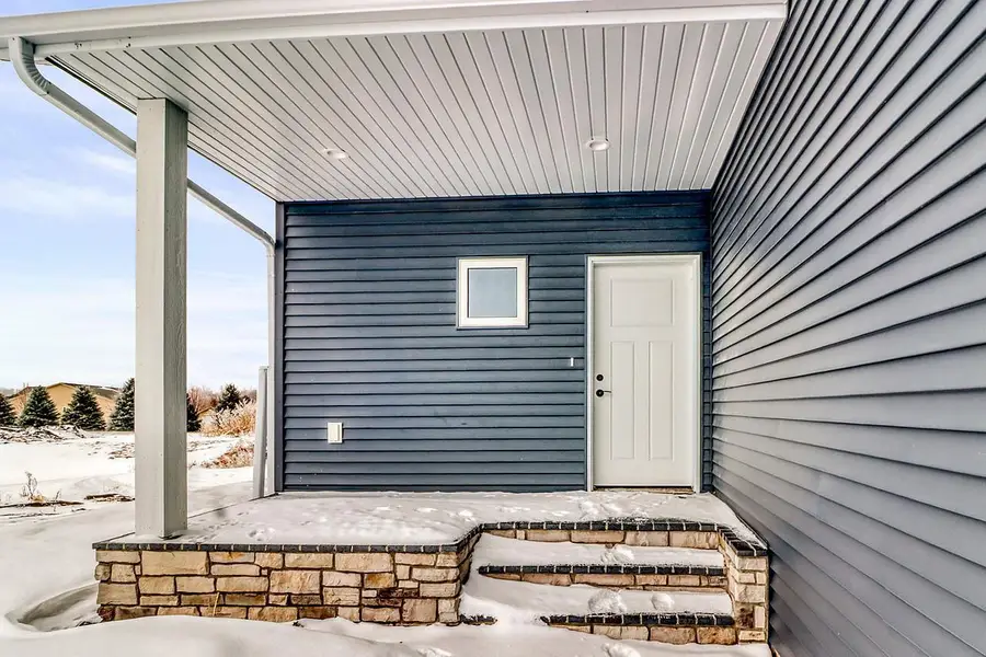 864 Harvest Circle, Horace, ND 58047 - Image #2