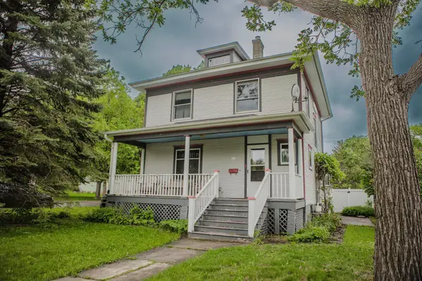 210 E 6th Street, Morris, MN 56267