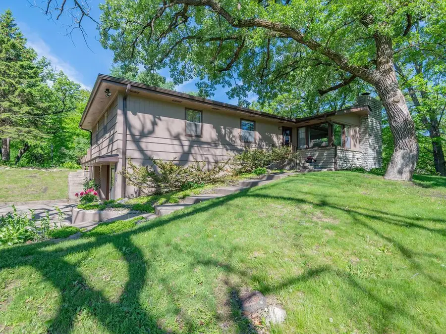 14900 Viewcrest Lane, Burnsville, MN 55306 - Image #2