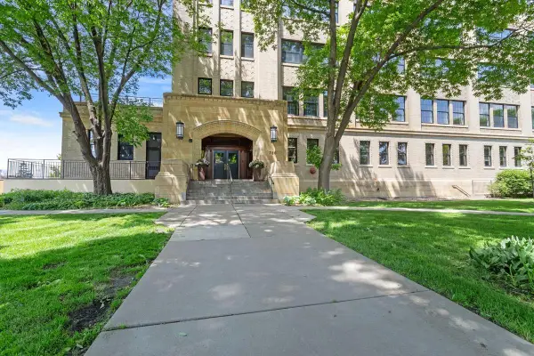 730 Stinson Boulevard #320, Minneapolis, MN 55413