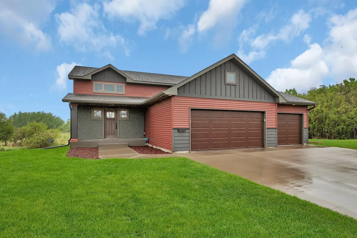 1526 Prairie View Lane Ne, Sauk Rapids, MN 56379 - Image #1