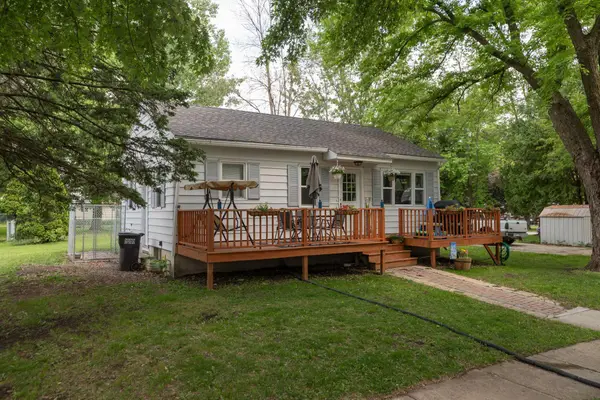 303 E 2nd Street, Lyle, MN 55953