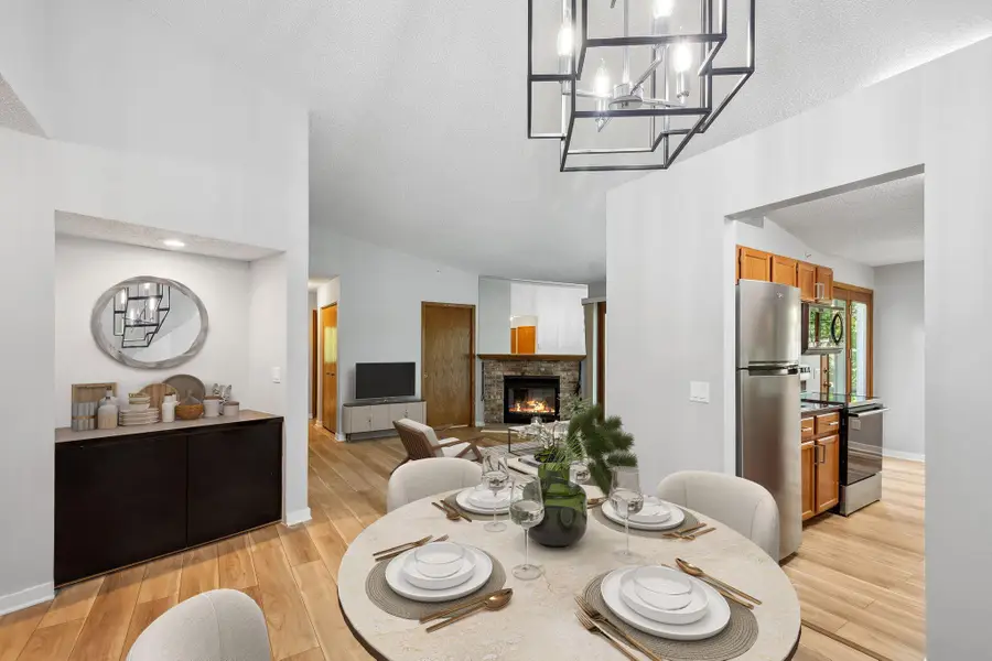 15188 Patricia Court, Eden Prairie, MN 55346 - Image #3