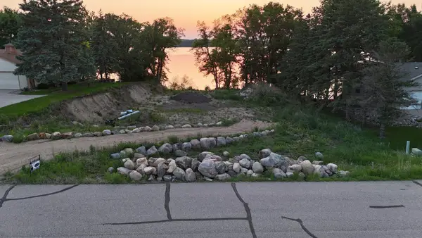 xxx E Eagle Lake Rd, Willmar, MN 56201