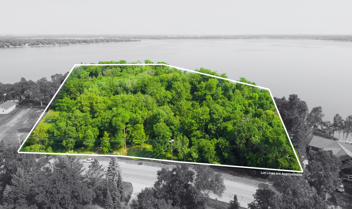 798 S Shore Drive, Detroit Lakes, MN 56501 - #1