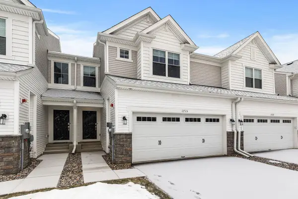 1715 Emerson Court, Chaska, MN 55318