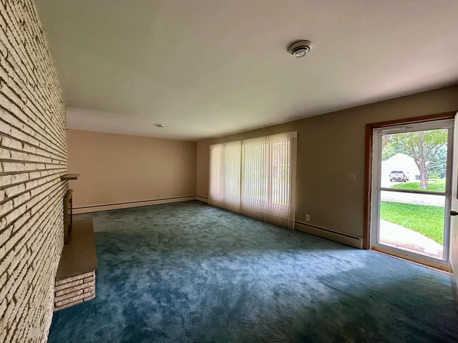 511 W Crawford Street, Luverne, MN 56156 - Image #3