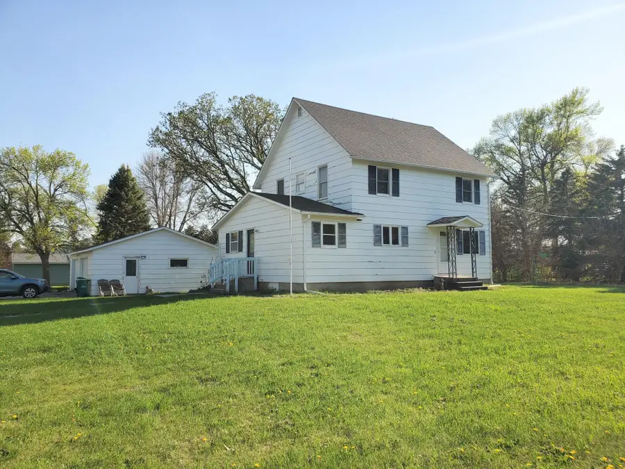 801 Greenwood Avenue, Tracy, MN 56175 - Image #3