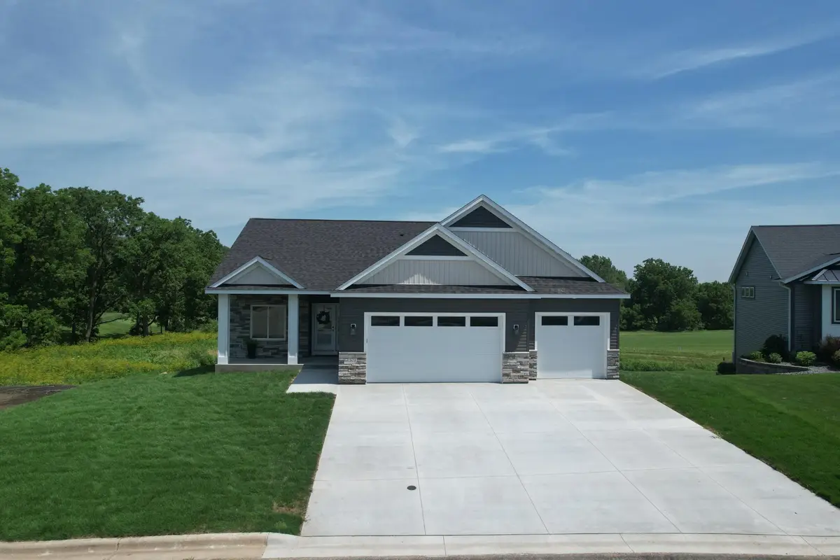 509 Golfview Avenue, Zumbrota, MN 55992 - Image #1