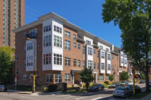 308 E 18th Street #202, Minneapolis, MN 55404