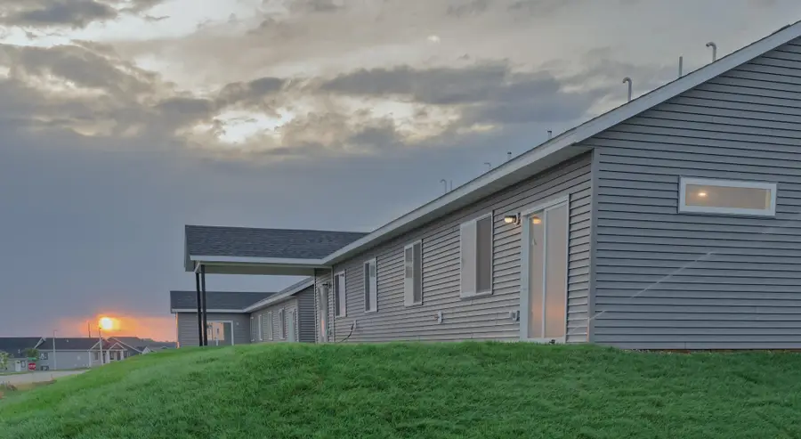 5519 Sundown Place Nw, Rochester, MN 55901 - Image #3