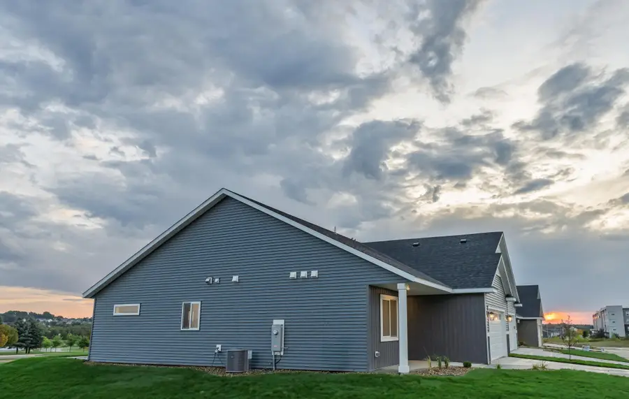 5515 Sundown Place Nw, Rochester, MN 55901 - Image #3