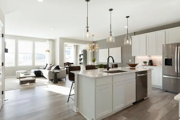 17901 Genoa Drive, Lakeville, MN 55044