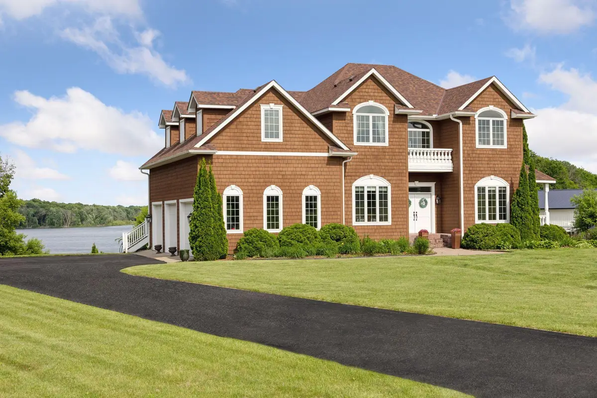 11540 Eckert Avenue Se, Delano, MN 55328 - Image #1