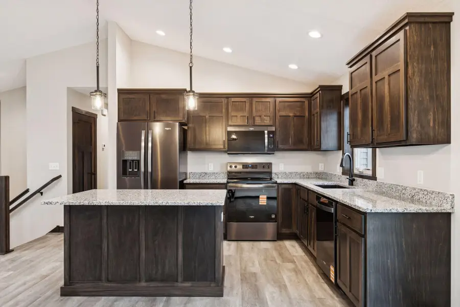 491 Coyote Way, New Richmond, WI 54017 - Image #3