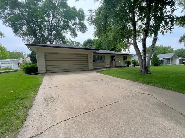 1804 7th Street Sw, Willmar, MN 56201