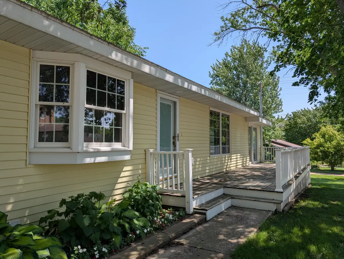 121 W Rowena Street, Ivanhoe, MN 56142 - Image #1