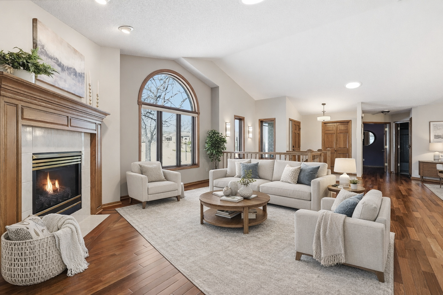 18131 Judicial Way S, Lakeville, MN 55044 - #2