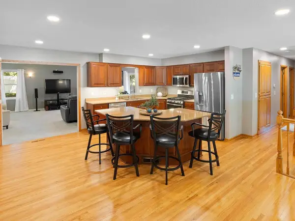 13103 Parkwood Drive, Burnsville, MN 55337