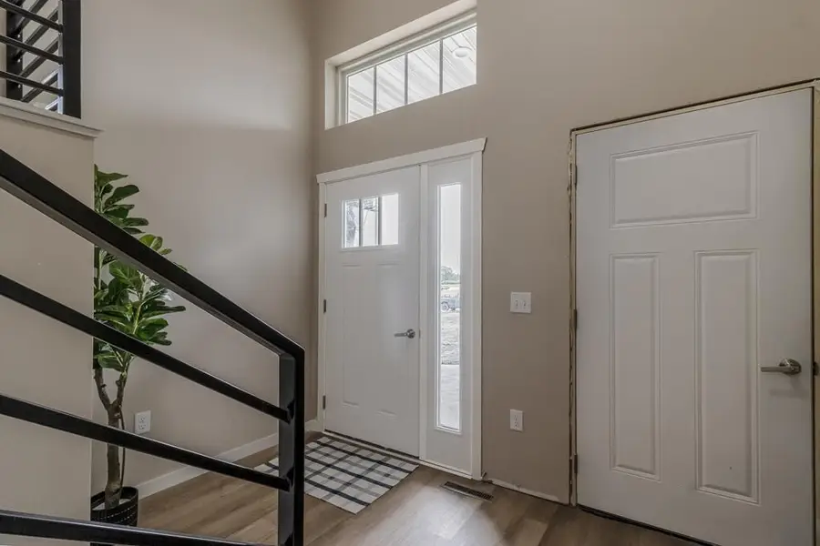 2216 Lake Avenue, New Ulm, MN 56073 - Image #3