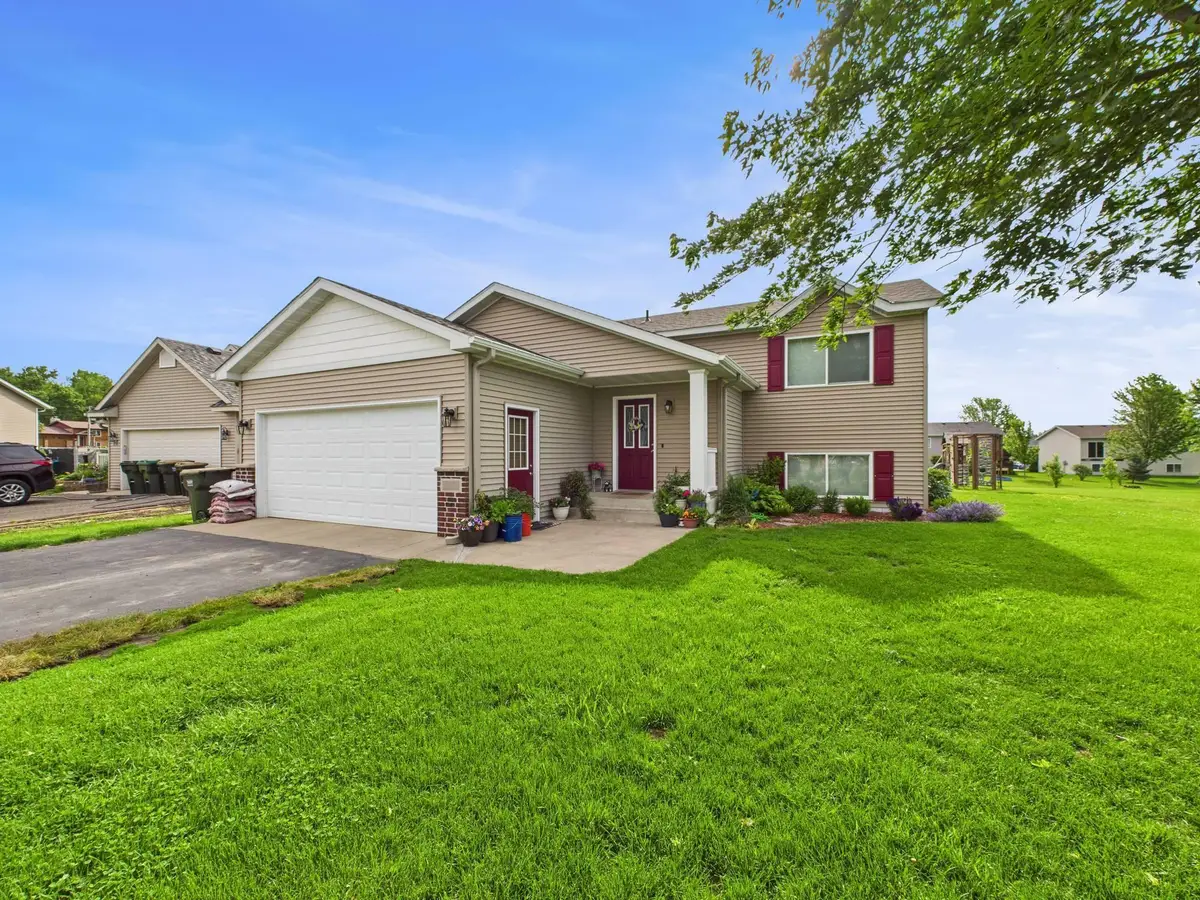 810 Deerberry Court, Albany, MN 56307 - Image #1