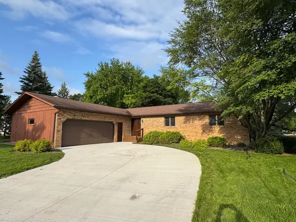 605 Arbor Court, Marshall, MN 56258