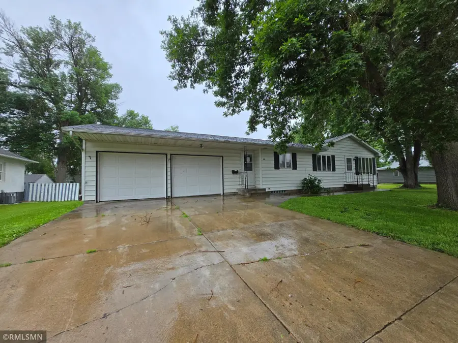 305 W 3rd Street, Winthrop, MN 55396 - Image #2