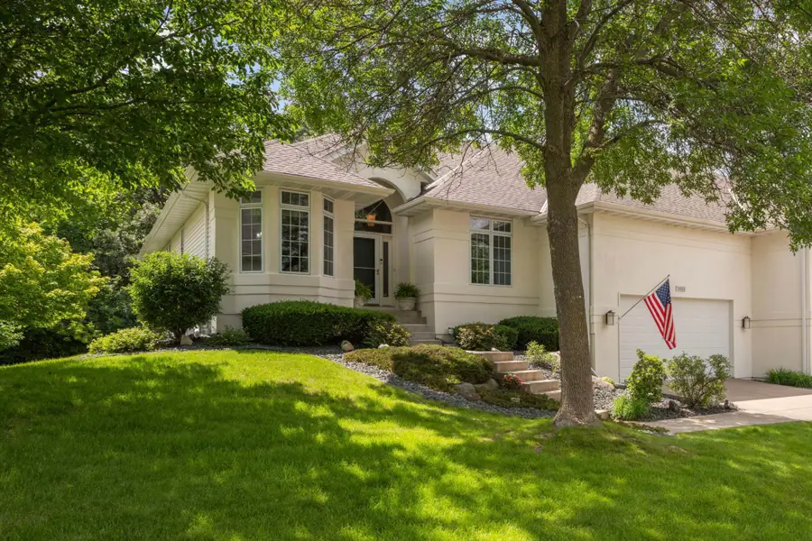 16551 Irwinton Circle, Lakeville, MN 55044 - Image #2