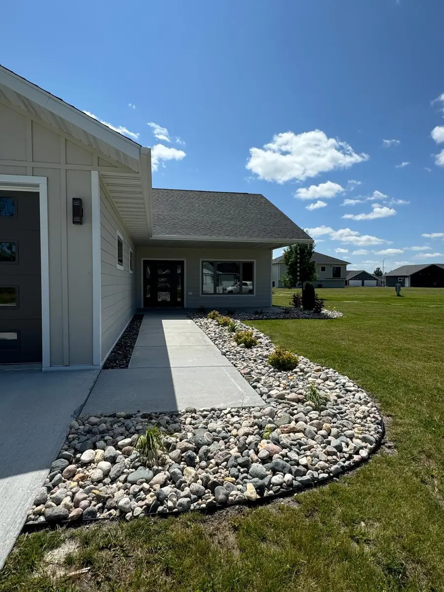 602 Lincoln Street Se, Warroad, MN 56763 - Image #3