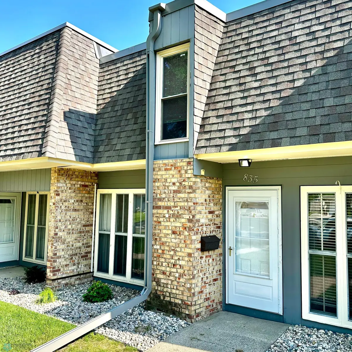 835 23rd Avenue S, Moorhead, MN 56560 - Image #1