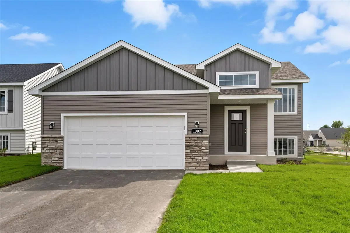 1002 Brandenburg Circle, Waverly, MN 55390 - Image #1