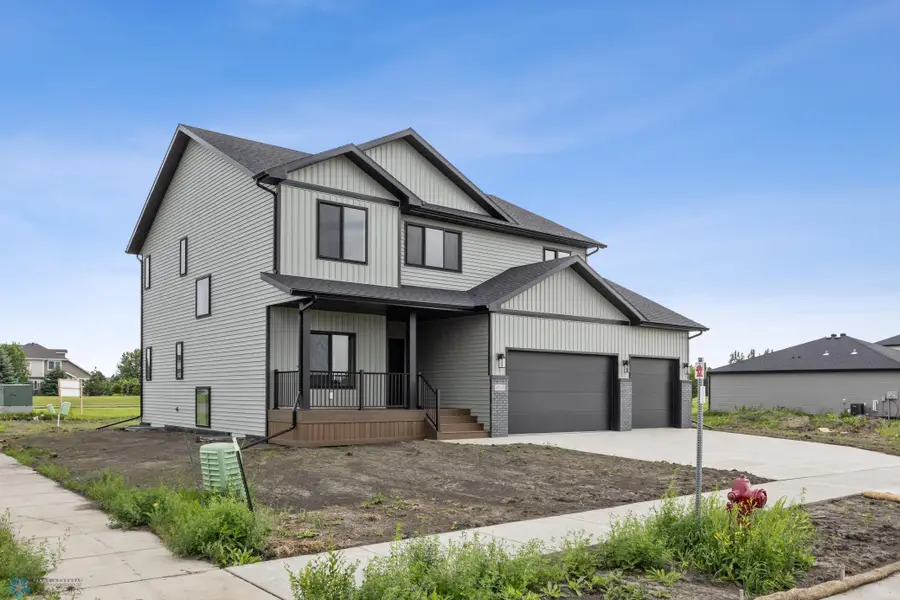 4849 4th Street S, Moorhead, MN 56560 - Image #2