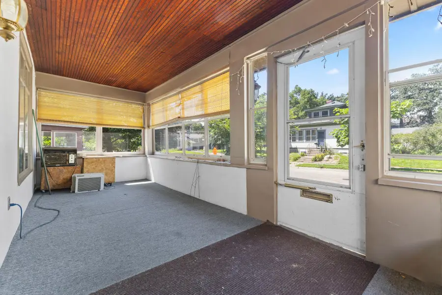 1104 24th Avenue Ne, Minneapolis, MN 55418 - Image #2