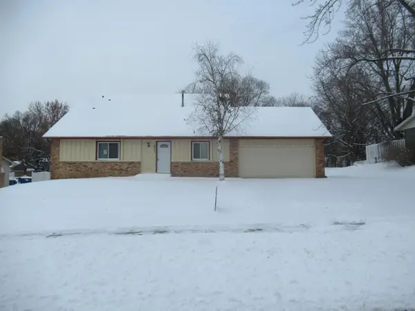 6567 133rd Street W, Apple Valley, MN 55124