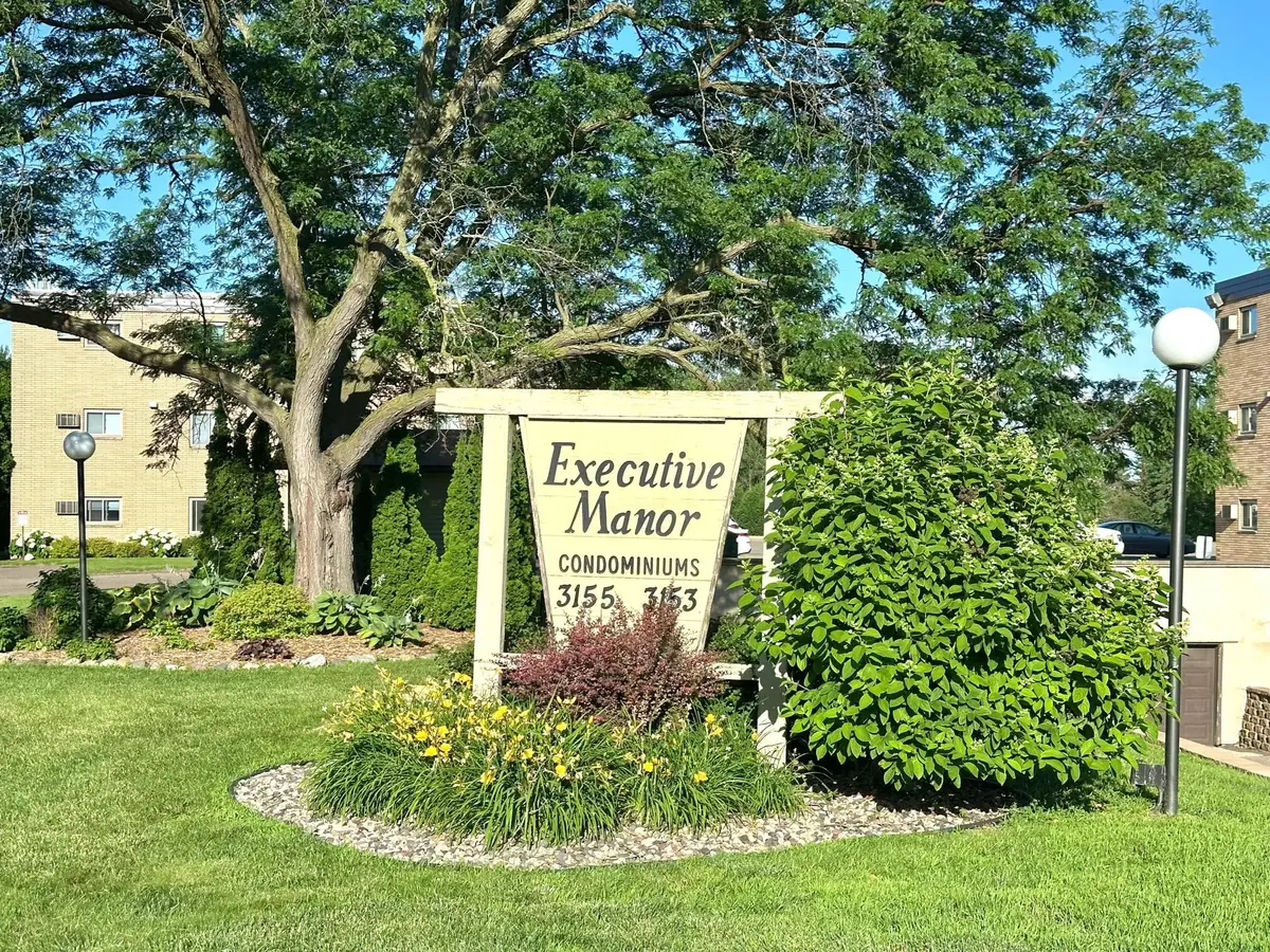 3153 Old Highway 8 #103, Roseville, MN 55418 - Image #1