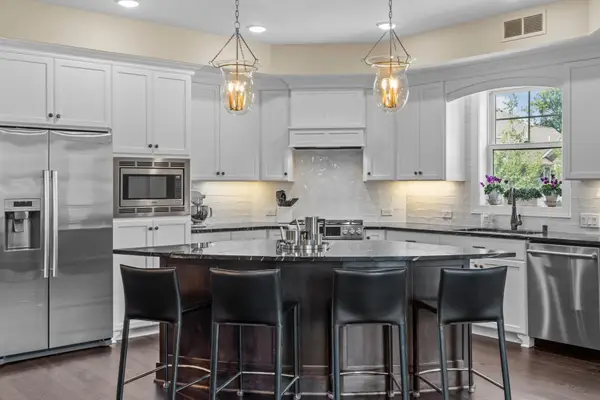 15420 Oakcroft Place #224, Wayzata, MN 55391