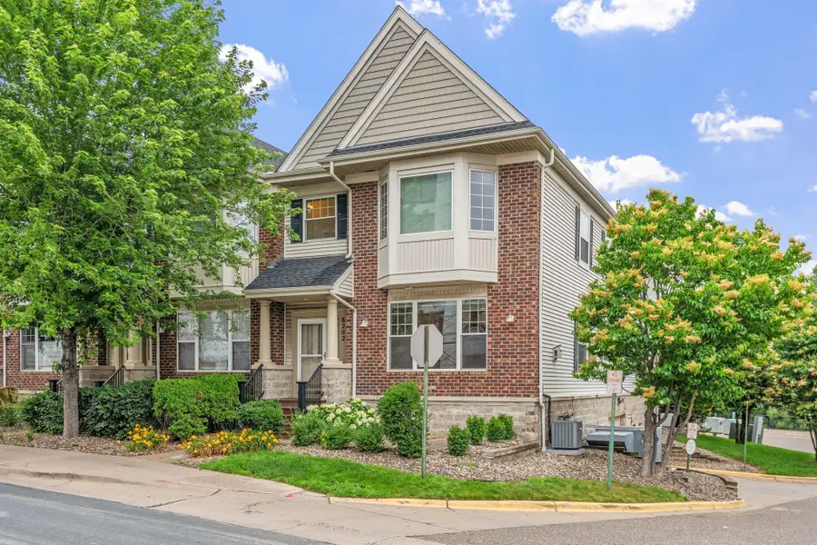 8202 Golden Valley Road, Golden Valley, MN 55427 - Image #2