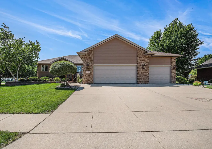 721 Britz Drive, Luverne, MN 56156 - Image #3