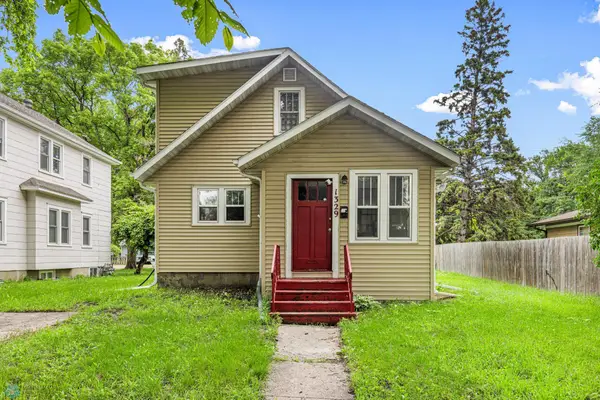 1329 12th Street N, Fargo, ND 58102