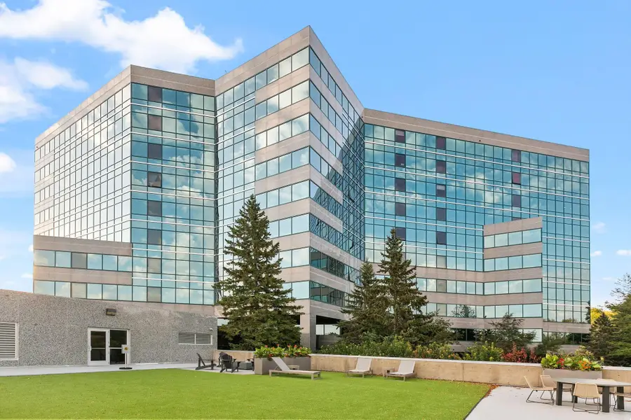 5601 Smetana Drive #214, Minnetonka, MN 55343 - Image #3