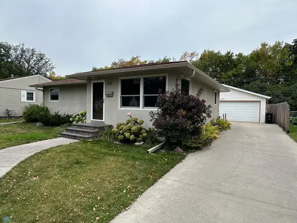 2510 10th Street N, Fargo, ND 58102