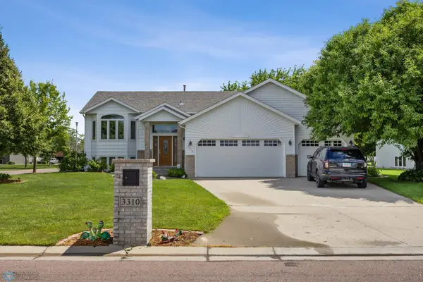 3310 28th Avenue S, Fargo, ND 58103