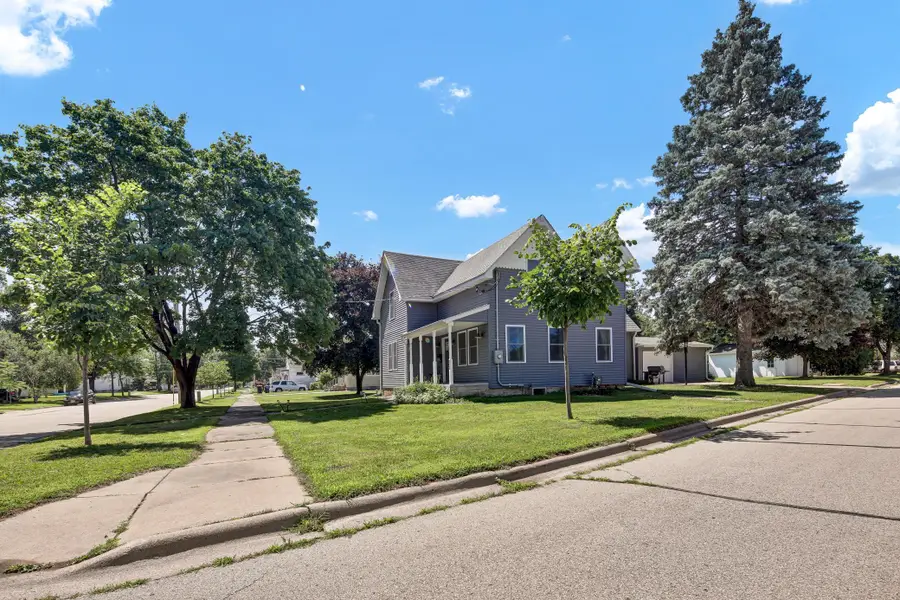 802 S Garden Street, Lake City, MN 55041 - Image #2